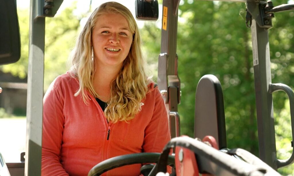 "Bauer sucht Frau" 2025: Insa im Steckbrief - Wir stellen Euch die Bäuerin