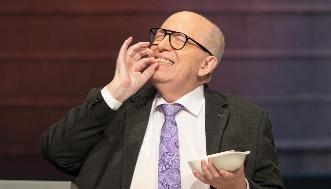 Reiner Calmund

+++ Die Verwendung des sendungsbezogenen Materials ist nur mit dem Hinweis und Verlinkung auf RTL+ gestattet. +++