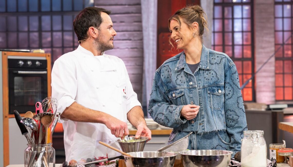 Steffen Henssler, Laura Wontorra

+++ Die Verwendung des sendungsbezogenen Materials ist nur mit dem Hinweis und Verlinkung auf RTL+ gestattet. +++