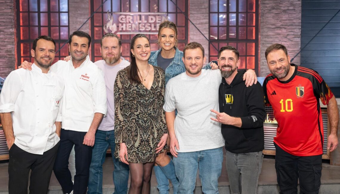 V.l.: Steffen Henssler, Ali Güngörmüs, Axel Stein, Sally, Laura Wontorra ,Gunnar Fichtner, Luis, Claus Scholz

+++ Die Verwendung des sendungsbezogenen Materials ist nur mit dem Hinweis und Verlinkung auf RTL+ gestattet. +++