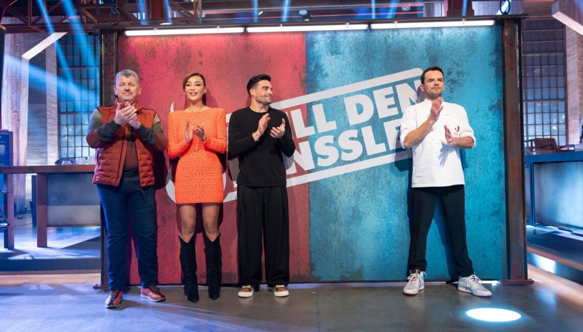 V.l.: Semino Rossi, Verona Pooth, Stefano Zarrella, Steffen Henssler

+++ Die Verwendung des sendungsbezogenen Materials ist nur mit dem Hinweis und Verlinkung auf RTL+ gestattet. +++