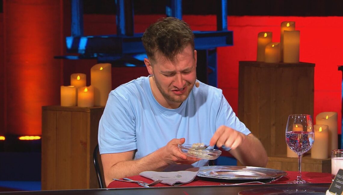 Marcel beim ekel Spiel

+++ Die Verwendung des sendungsbezogenen Materials ist nur mit dem Hinweis und Verlinkung auf RTL+ gestattet. +++