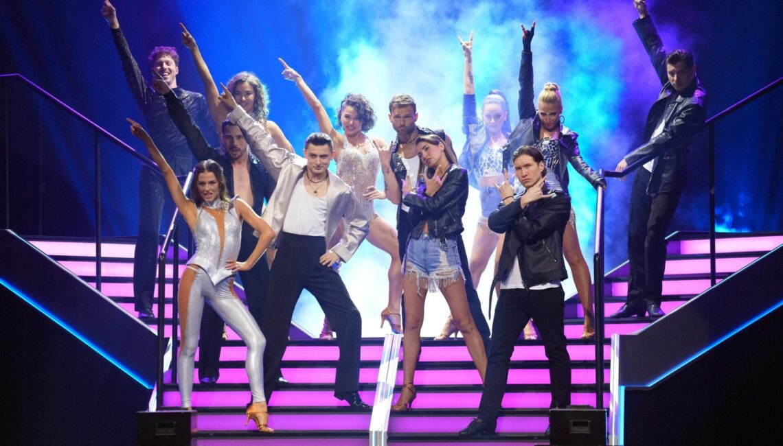 Das Opening der Profitänzer:innen.

+++ Die Verwendung des sendungsbezogenen Materials ist nur mit dem Hinweis und Verlinkung auf RTL+ gestattet. +++