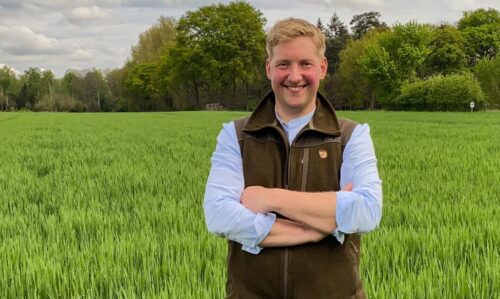Landwirt Daniel aus Nordrhein-Westfalen.

+++ Die Verwendung des sendungsbezogenen Materials ist nur mit dem Hinweis und Verlinkung auf RTL+ gestattet. +++