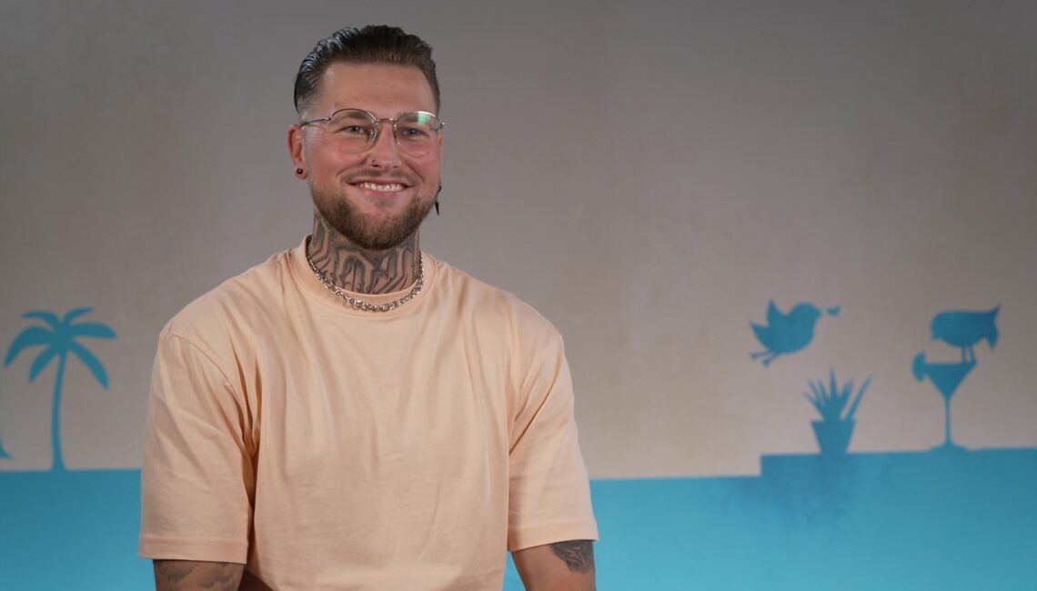 Alexander 29

+++ Die Verwendung des sendungsbezogenen Materials ist nur mit dem Hinweis und Verlinkung auf RTL+ gestattet. +++