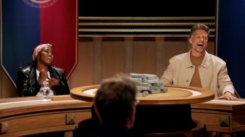 Motsi Mabuse ud Wayne Carpendale am runden Tisch.

+++ Die Verwendung des sendungsbezogenen Materials ist nur mit dem Hinweis und Verlinkung auf RTL+ gestattet. +++