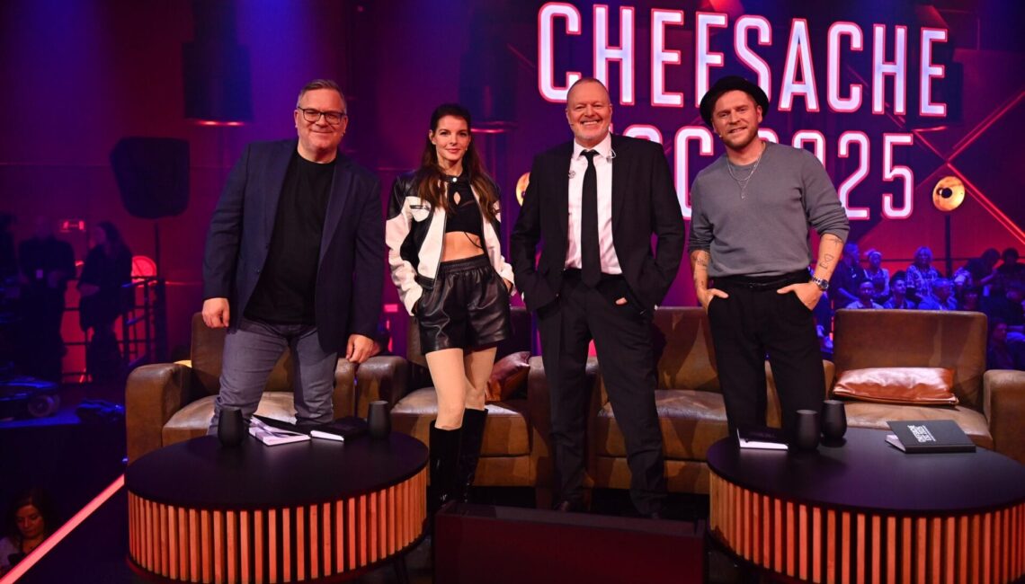 V.l.: Die Jury: Elton, Yvonne Catterfeld, Stefan Raab, Johannes Oerding

+++ Die Verwendung des sendungsbezogenen Materials ist nur mit dem Hinweis und Verlinkung auf RTL+ gestattet. +++