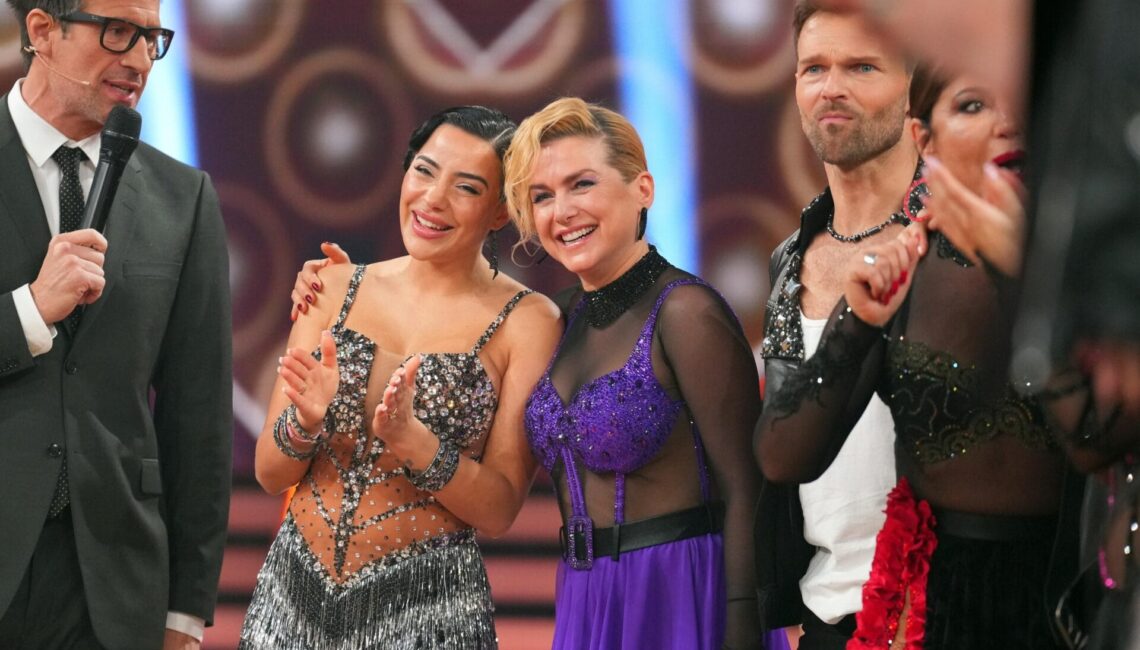 Leyla Lahouar (l.) und Jeanette Biedermann.

+++ Die Verwendung des sendungsbezogenen Materials ist nur mit dem Hinweis und Verlinkung auf RTL+ gestattet. +++