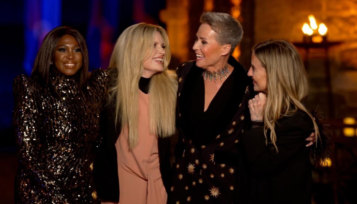 V.l.: Motsi Mabuse, Mirja du Mont, Sonja Zietlow und Charlotte Würdig feiern den Sieg

+++ Die Verwendung des sendungsbezogenen Materials ist nur mit dem Hinweis und Verlinkung auf RTL+ gestattet. +++