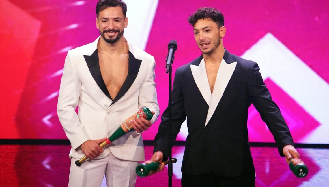 Achtung Sperrfrist bis eine Woche vor Ausstrahlung am 28.03.2025 

Soffien (l.) und Karim Messoudi aus Einbeck präsentieren eine Keulenjonglage mit Strip.


+++ Die Verwendung des sendungsbezogenen Materials ist nur mit dem Hinweis und Verlinkung auf RTL+ gestattet. +++