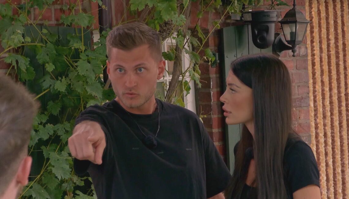 Richard und Vanessa

+++ Die Verwendung des sendungsbezogenen Materials ist nur mit dem Hinweis und Verlinkung auf RTL+ gestattet. +++