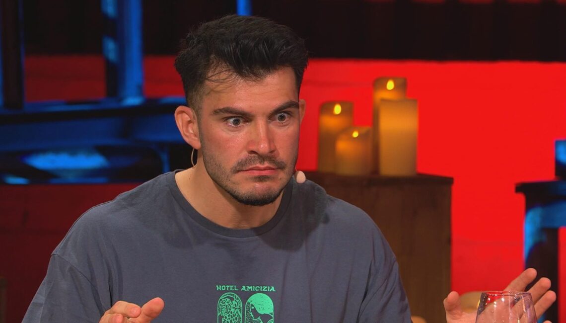 Maki beim ekel Spiel 

+++ Die Verwendung des sendungsbezogenen Materials ist nur mit dem Hinweis und Verlinkung auf RTL+ gestattet. +++