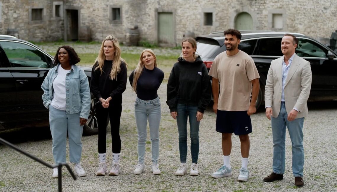 V.l.: Motsi Mabuse, Mirja du Mont, Marie Reim, Charlotte Würdig, Younes Zarou und Joe Laschet

+++ Die Verwendung des sendungsbezogenen Materials ist nur mit dem Hinweis und Verlinkung auf RTL+ gestattet. +++