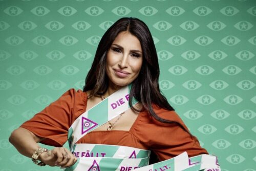 Titel: Promi Big Brother;
Staffel: 10;
Person: Pinar Sevim;
Copyright: Joyn/Marc Rehbeck;
Fotograf: Marc Rehbeck;
Bildredakteur: Clarissa Schreiner;
Dateiname: 3279910.tif;
Rechtehinweis: Dieses Bild darf honorarfrei für redaktionelle Zwecke und nur im Rahmen der Programmankündigung verwendet werden. Andere Veröffentlichungen sind nur nach Rücksprache und ausdrücklicher Genehmigung der Seven.One Entertainment Group GmbH möglich. Nicht für EPG! Verwendung nur mit vollständigem Copyrightvermerk. Das Foto darf nicht verändert, bearbeitet und nur im Ganzen verwendet werden. Es darf nicht archiviert werden. Es darf nicht an Dritte weitergeleitet werden. Aneinanderreihung/Zusammenlegung/Kopplung von Bildern zum Zweck der Erstellung von Slide-Shows o.ä. nicht gestattet; Verbindung/Einfügen/Anfügen von Werbung nicht gestattet. Das Bild kann KI generierte Elemente enthalten.
Bei Fragen: foto@seven.one
Voraussetzung für die Verwendung dieser Programmdaten ist die Zustimmung zu den Allgemeinen Geschäftsbedingungen der Presselounges der Sender der Seven.One Entertainment Group GmbH.