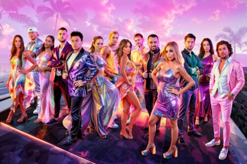 Titel: The Power;
Staffel: 1;
Person: Julia Bimbaum; Leon Machere; Vanessa Nwattu; Serkan Yavuz; Matthias Mangiapane; Emma Fernlund; Lucas Schwarze; Nadja Großmann; Aaron Königs; Cosimo Citilio; Kader Loth; Lorik Bunjaku; Dilara Kruse; isi; Ismet Atli;
Copyright: Joyn/Renè Lohse;
Fotograf: René Lohse;
Bildredakteur: Isabella Toennes;
Dateiname: 3249562.jpg;
Rechtehinweis: Dieses Bild darf honorarfrei für redaktionelle Zwecke und nur im Rahmen der Programmankündigung verwendet werden. Andere Veröffentlichungen sind nur nach Rücksprache und ausdrücklicher Genehmigung der Seven.One Entertainment Group GmbH möglich. Nicht für EPG! Verwendung nur mit vollständigem Copyrightvermerk. Das Foto darf nicht verändert, bearbeitet und nur im Ganzen verwendet werden. Es darf nicht archiviert werden. Es darf nicht an Dritte weitergeleitet werden. Aneinanderreihung/Zusammenlegung/Kopplung von Bildern zum Zweck der Erstellung von Slide-Shows o.ä. nicht gestattet; Verbindung/Einfügen/Anfügen von Werbung nicht gestattet. Das Bild kann KI generierte Elemente enthalten.
Bei Fragen: foto@seven.one
Voraussetzung für die Verwendung dieser Programmdaten ist die Zustimmung zu den Allgemeinen Geschäftsbedingungen der Presselounges der Sender der Seven.One Entertainment Group GmbH.