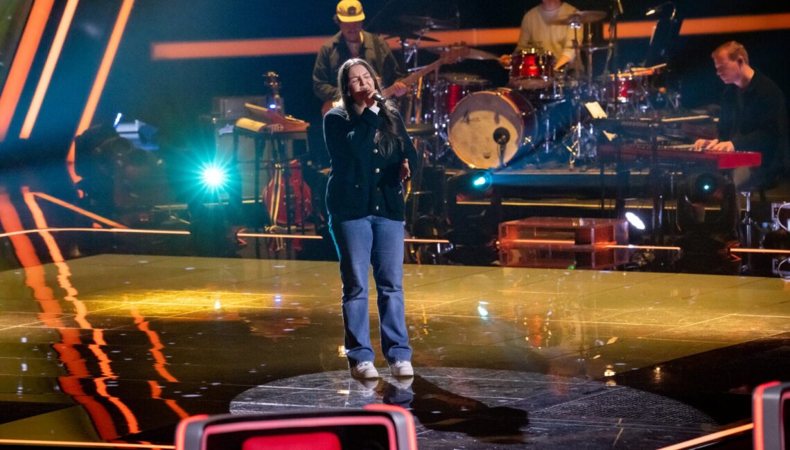Titel: The Voice Kids;
Staffel: 13;
Person: Madelene;
Copyright: Joyn/Claudius Pflug;
Fotograf: Claudius Pflug;
Bildredakteur: Elisa Taupert;
Dateiname: 3118527.jpg;
Rechtehinweis: Dieses Bild darf honorarfrei für redaktionelle Zwecke und nur im Rahmen der Programmankündigung verwendet werden. Andere Veröffentlichungen sind nur nach Rücksprache und ausdrücklicher Genehmigung der Seven.One Entertainment Group GmbH möglich. Nicht für EPG! Verwendung nur mit vollständigem Copyrightvermerk. Das Foto darf nicht verändert, bearbeitet und nur im Ganzen verwendet werden. Es darf nicht archiviert werden. Es darf nicht an Dritte weitergeleitet werden. Aneinanderreihung/Zusammenlegung/Kopplung von Bildern zum Zweck der Erstellung von Slide-Shows o.ä. nicht gestattet; Verbindung/Einfügen/Anfügen von Werbung nicht gestattet. 
Bei Fragen: foto@seven.one
Voraussetzung für die Verwendung dieser Programmdaten ist die Zustimmung zu den Allgemeinen Geschäftsbedingungen der Presselounges der Sender der Seven.One Entertainment Group GmbH.